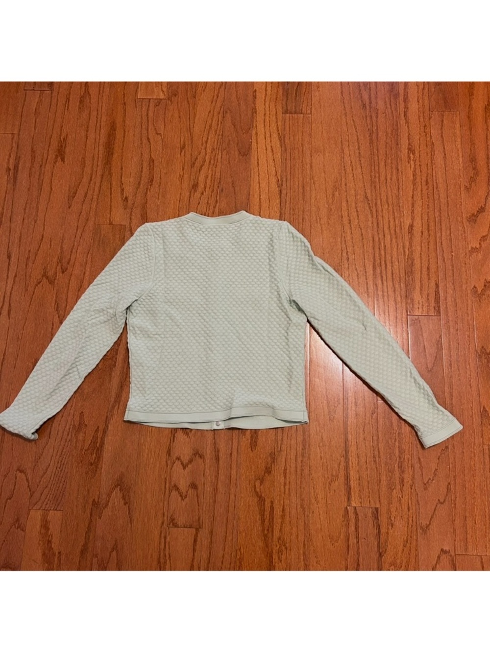 White House Black Market Textured Sage Cardigan Soft Neutral Chic M - Picture 3 of 8